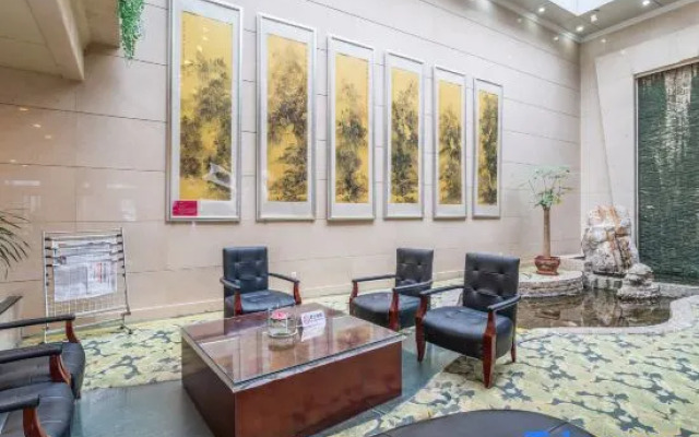 Thank Inn Plus hotel He'nan Zhoukou Chuanhui District Red Star Macalline