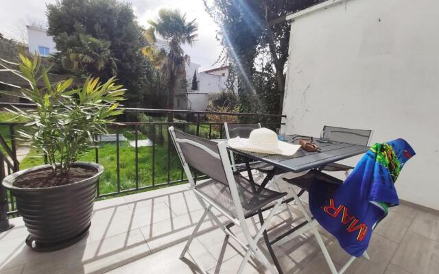 Charmant T2 Proche Plage Avec Terrasse Privative