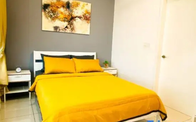Icon2 Condo in IOI City Mall Putrajaya, Pool View