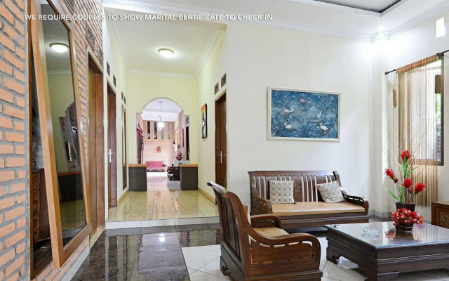 ZEN Rooms Antapani Syariah