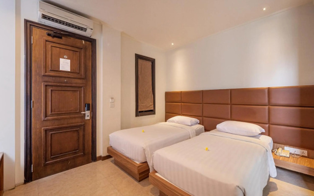 Alron Hotel Kuta Powered by Archipelago