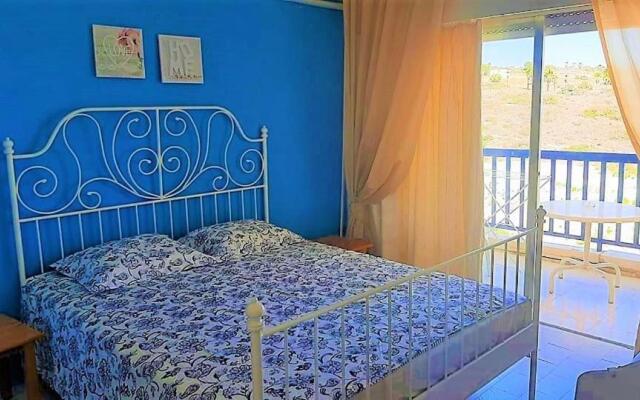 1 Bedroom Apartment With a Magnificent sea View