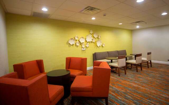 Hampton Inn & Suites Valdosta/Conference Center