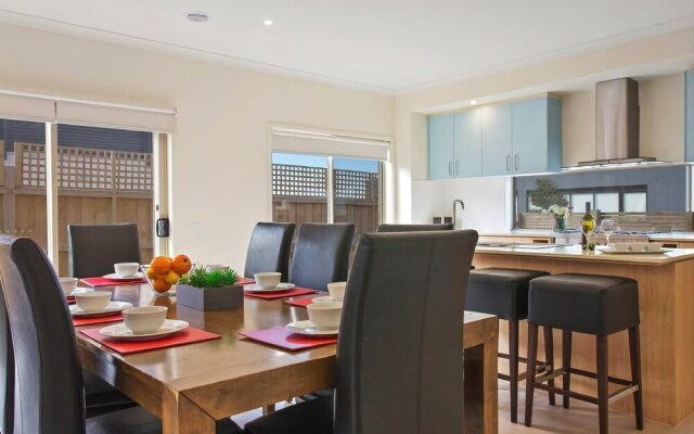 Wyndham Harbour Villa - Melbourne