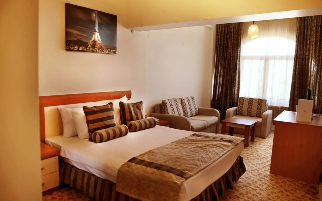 Grand Sile Hotel