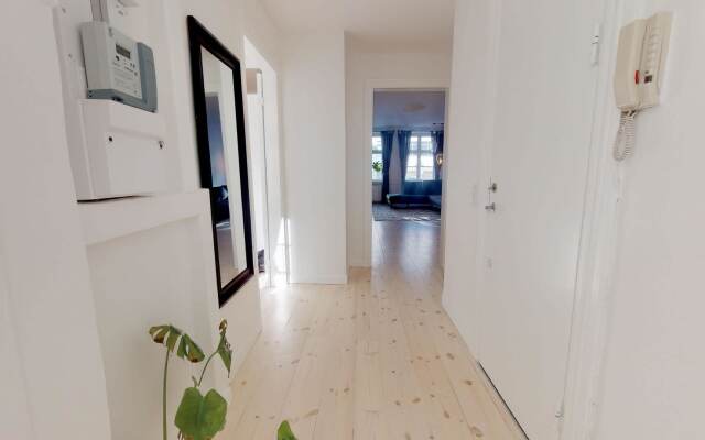 ★189m2 NEW Luxury Apt - City Central★PROF Cleaning