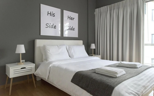 Penelope's Luxury Apartment