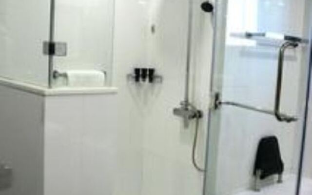 Ramada Hotel And Suites Amwaj Islands
