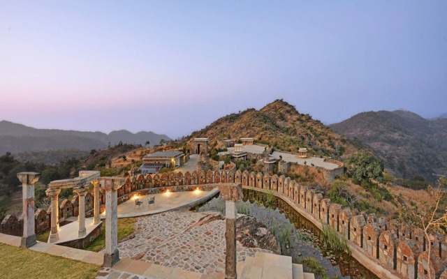 Fateh Safari Suites by Fateh Collection