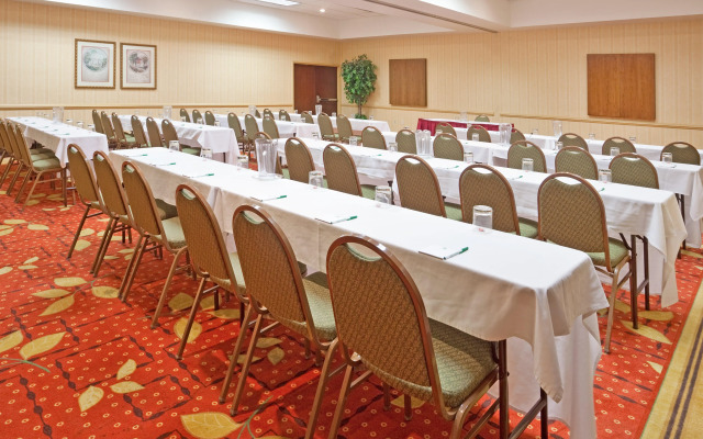 Wyndham Flint MI/Grand Blanc/Bishop Airport/Conference Ct