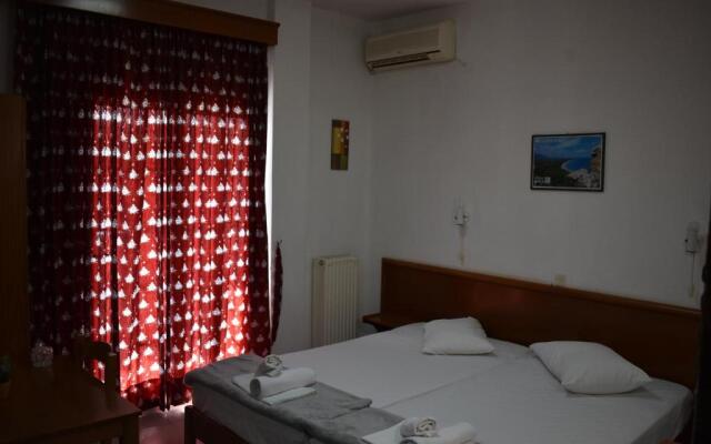 Galanis Studios and Apartments