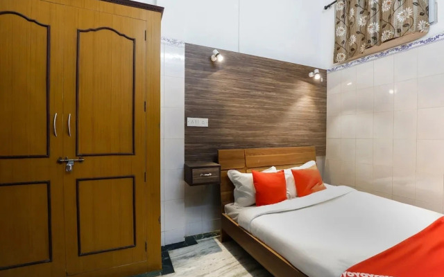 Sree Ganesh Mahal by OYO Rooms