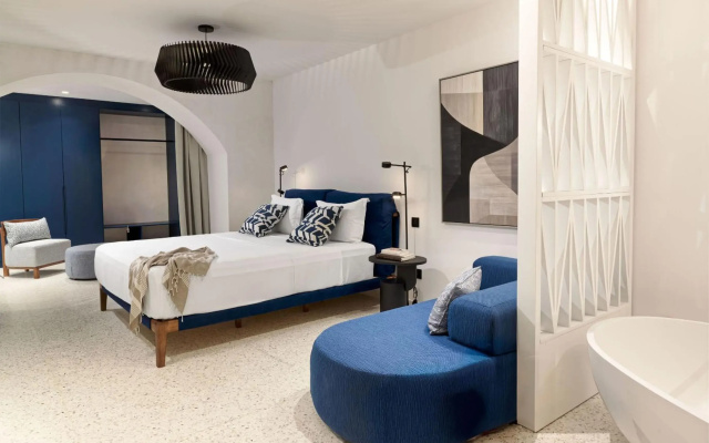 LYO Boutique Hotel