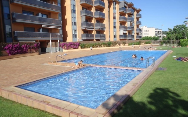 106174 - Apartment in Lloret de Mar