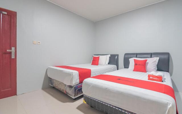 RedDoorz Syariah @ Jalan Tjilik Riwut