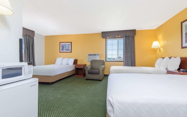 Days Inn by Wyndham Great Bend