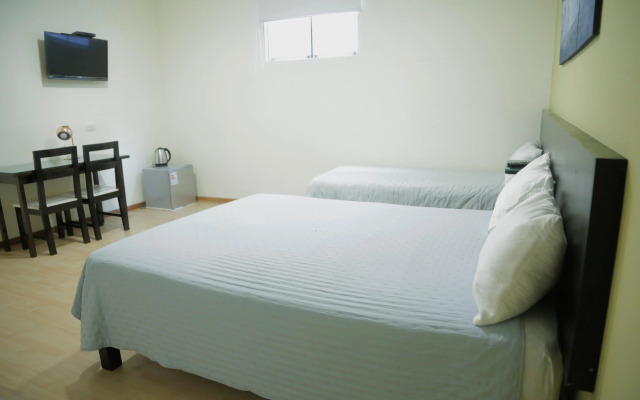 Miraflores Rooms