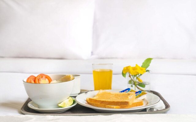 LeGreen Suite Gatot Subroto