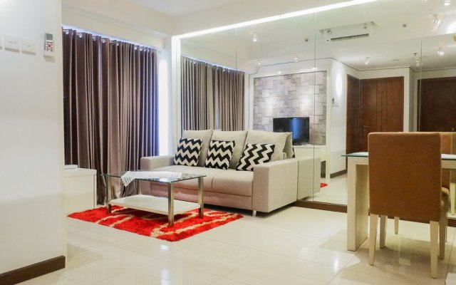 Comfy 2BR Apartment at Waterplace Residence Pakuwon Indah