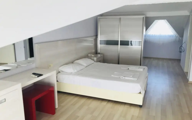 Yagmur Hotel