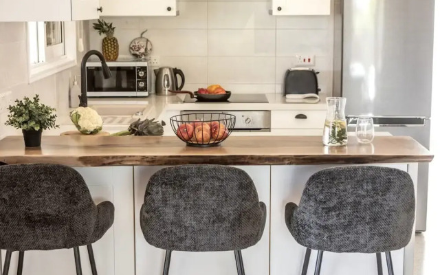 Larnaca Seaside Villa Marina 44