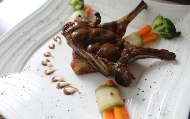 Arnava Hotel Senen