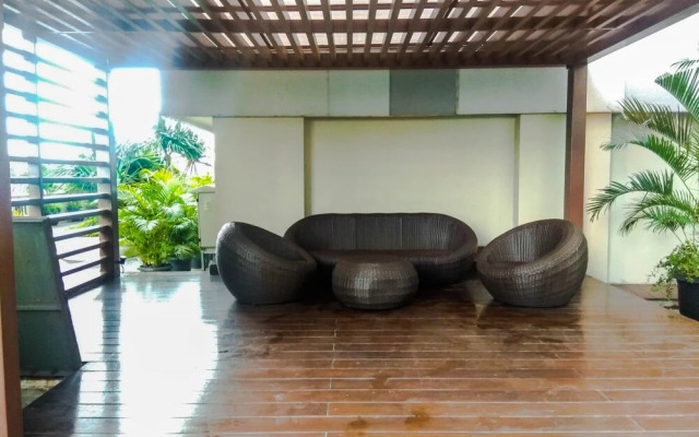 Full Furnished 2BR The Oak Tower Apartment