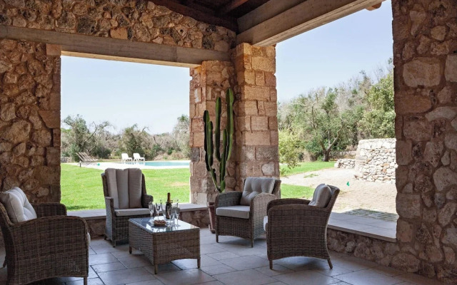Villa Salentina With Garden And Pool