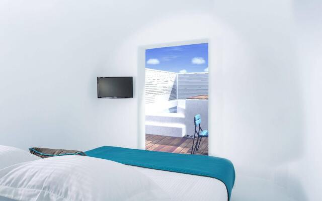 Oia Collection Boutique Suites