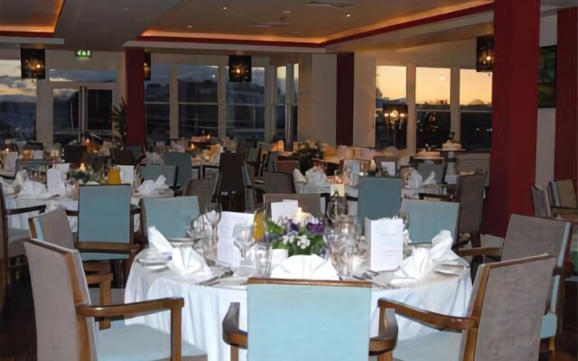Westport Country Lodge Hotel