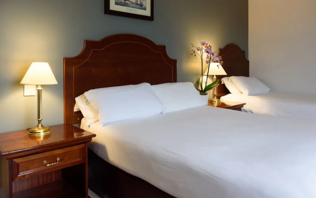 Dooley's Hotel