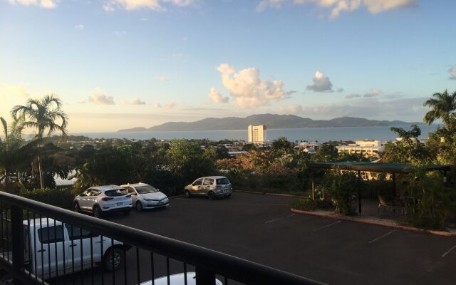 Island View Motel