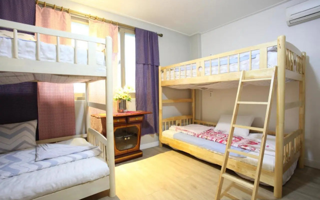 Pohang Youngildae Guesthouse Hostel