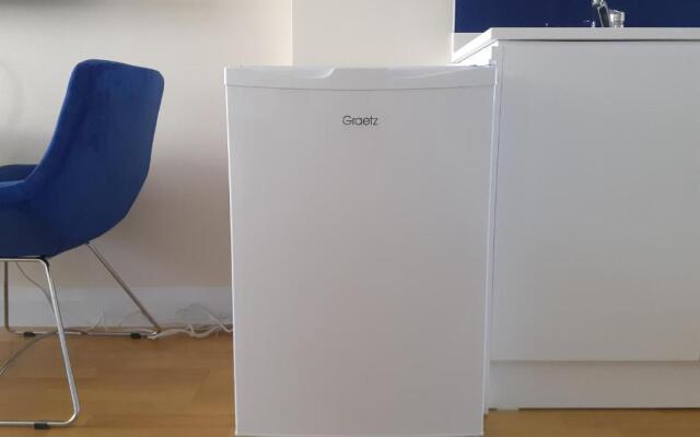 STUDIO ON 42th FLOOR - ORBI CITY