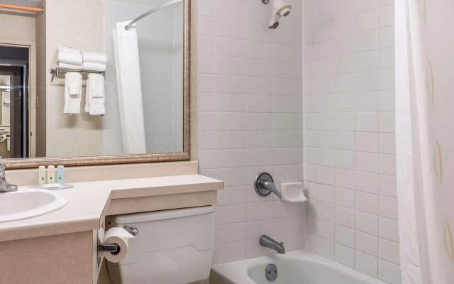 Quality Inn & Suites Brainerd