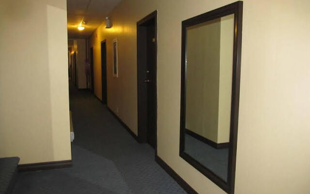 Le Voyageur Inn