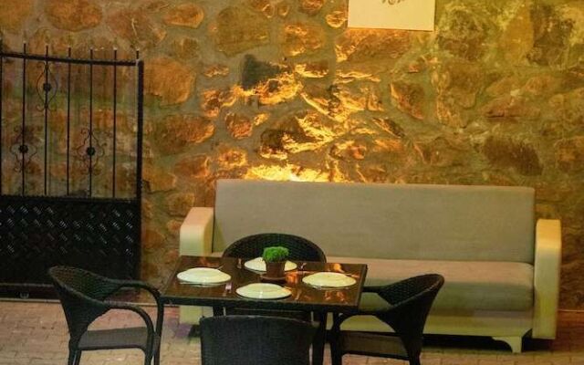 Onoda Hotel & Suites