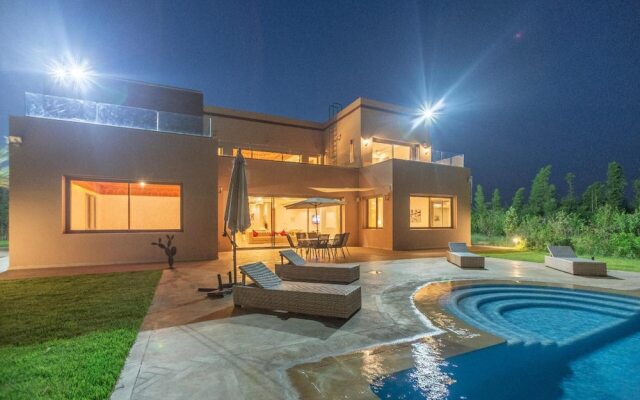 Villa With 7 Bedrooms in Marrakech, With Wonderful Mountain View, Priv