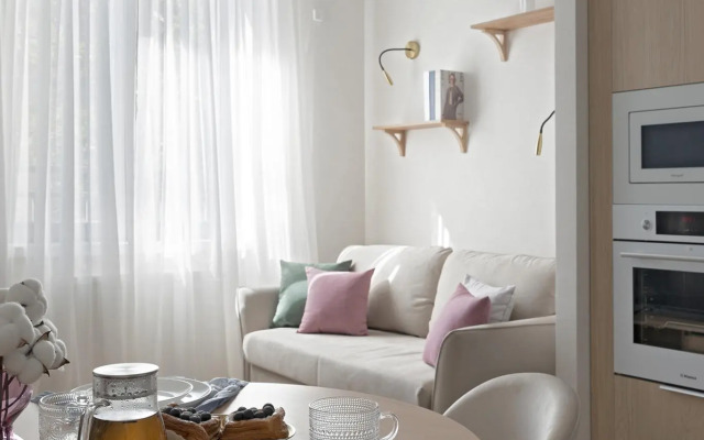 С.утками на улице Благодатной