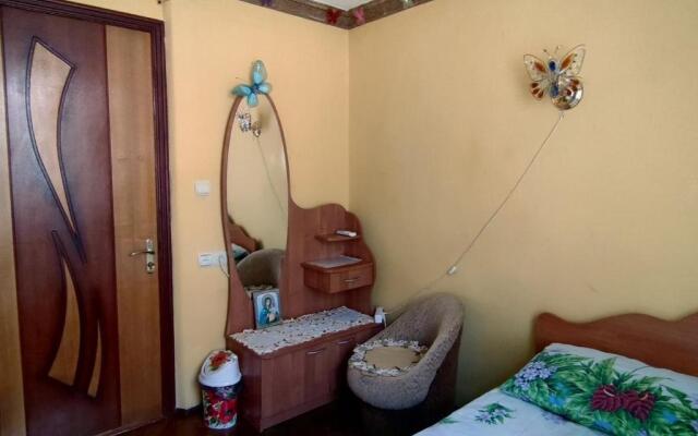 Guest House on Sukhumskoye shosse 17