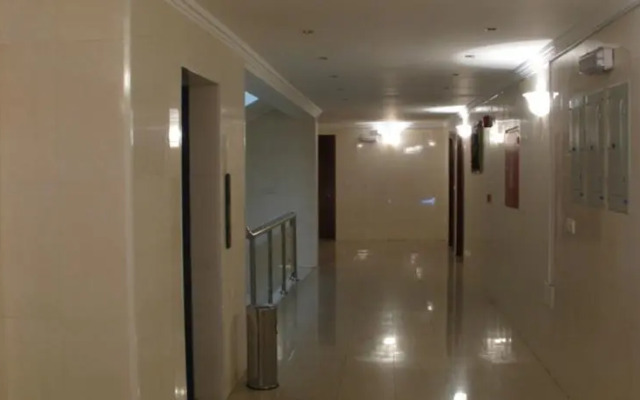 Al Narjes Suites