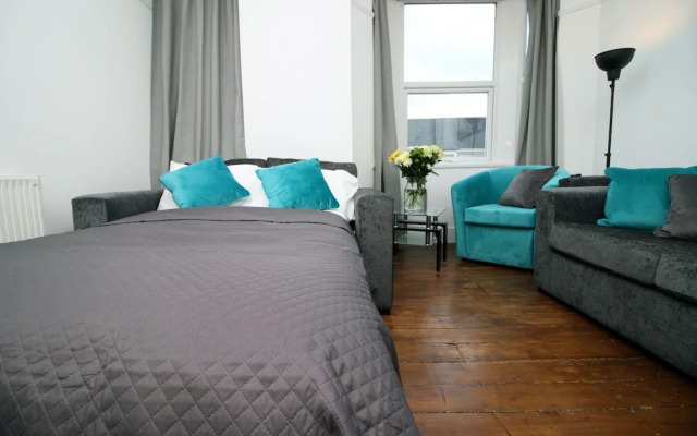 Rare Central  House Private Parking