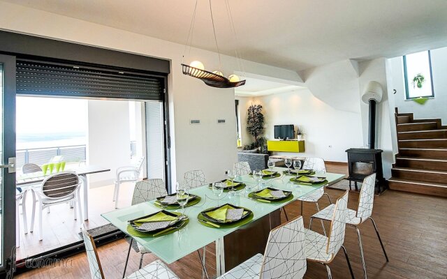 House LEGARA