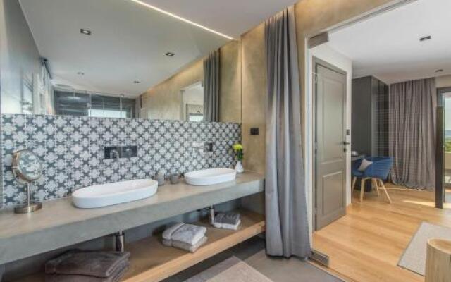 Exclusive Living Villas