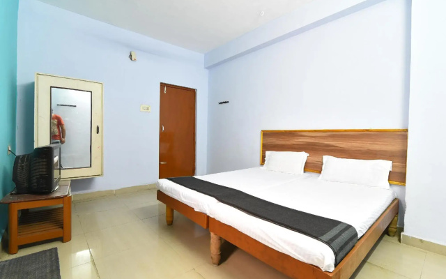 Hotel Dhruvathara