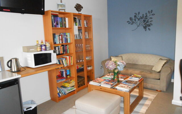 Como Waters Bed & Breakfast