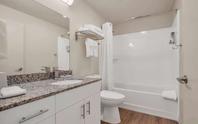 WaterWalk Extended Stay by Wyndham Charlotte - Arrowood