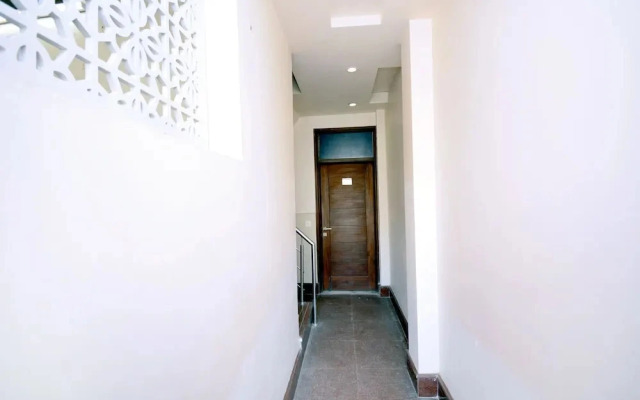 Leela Residency By OYO Rooms