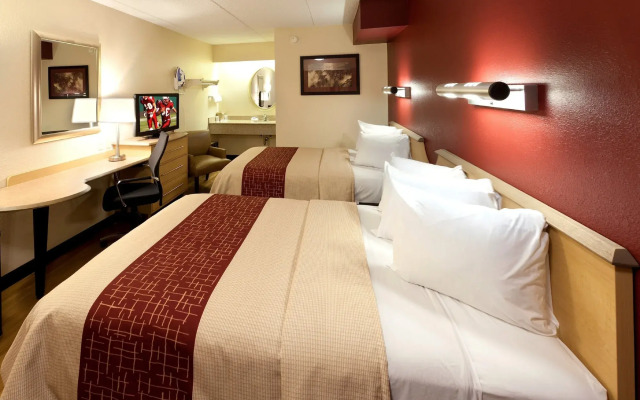 Red Roof Inn Dayton North Airport