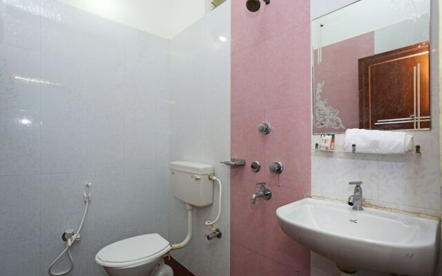 OYO 3066 D2 Holiday Inn